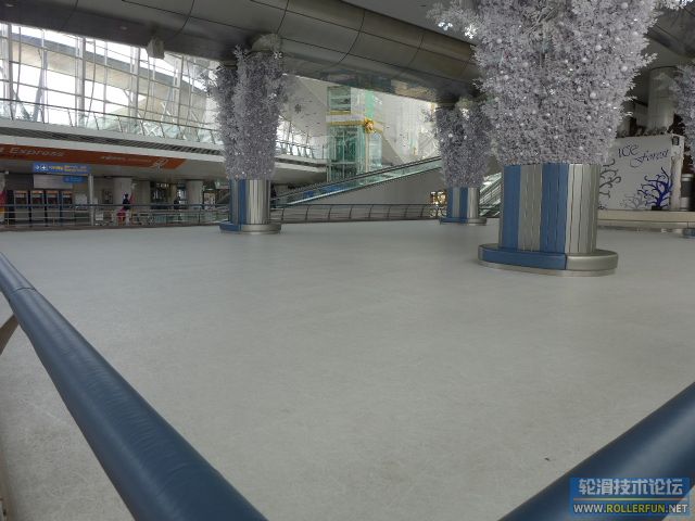 仁川机场的滑冰场