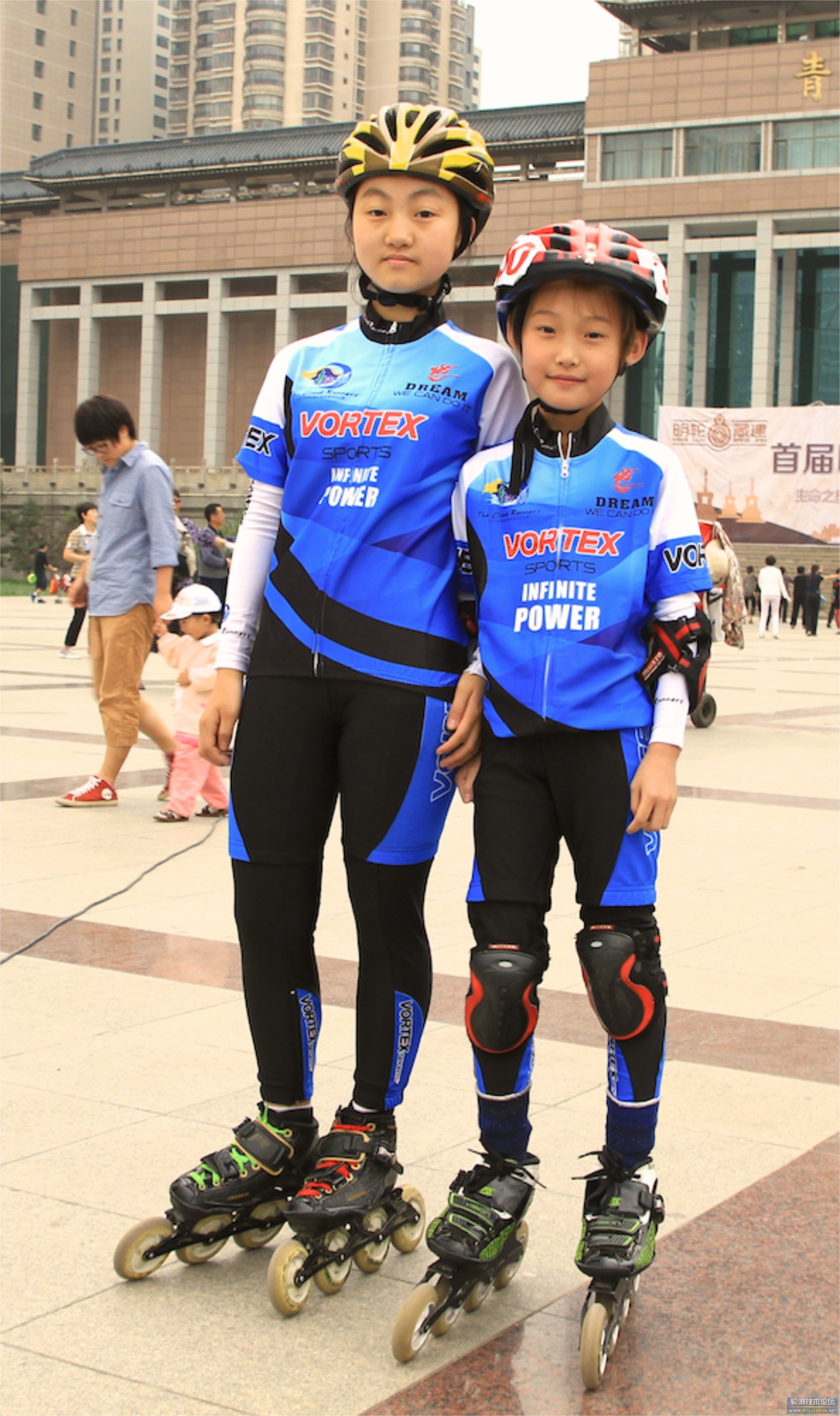 2013年环湖最年纪最小的参与者，7岁的刘忆菲，14岁的邱薇薇（50公里超级马拉松成绩2：55‘17