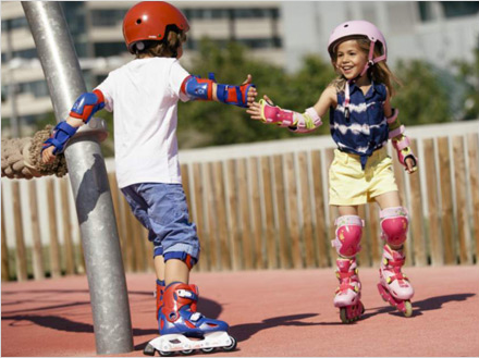 轮滑教学是一项有助自闭症儿童康复的体育运动